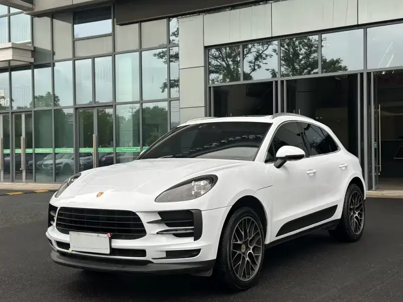 Porsche Macan, 2021