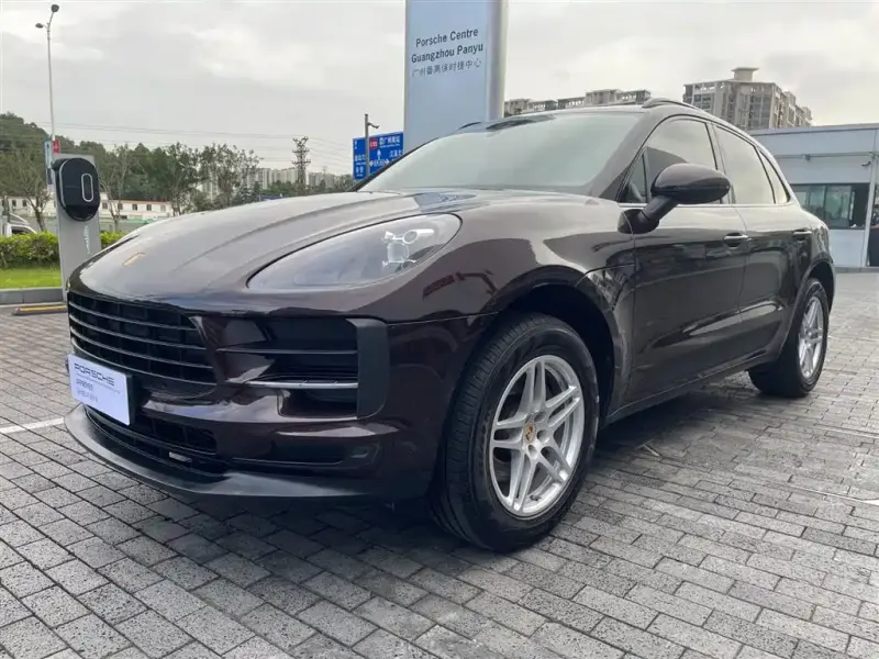 Porsche Macan, 2021