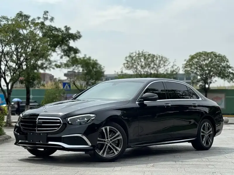 Mercedes-Benz E-Class, 2023 — фото 1
