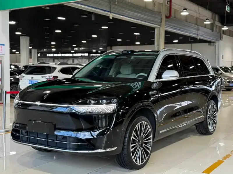 AITO M9, 2025