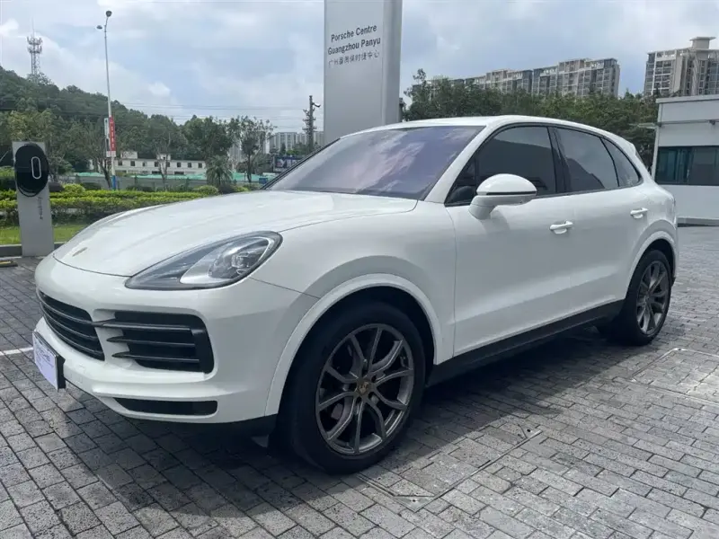 Porsche Cayenne, 2023