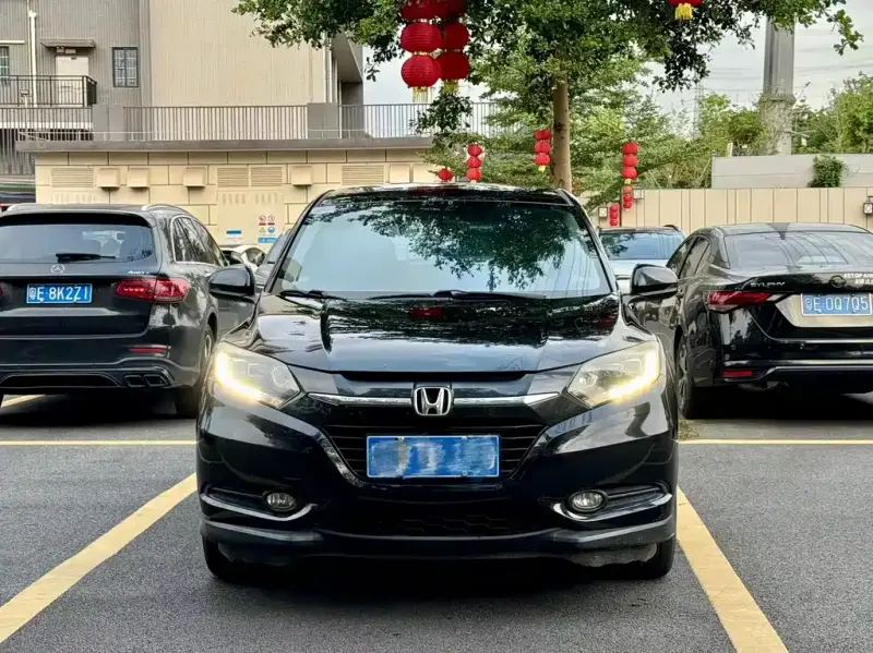 Honda Vezel, 2017 — фото 1