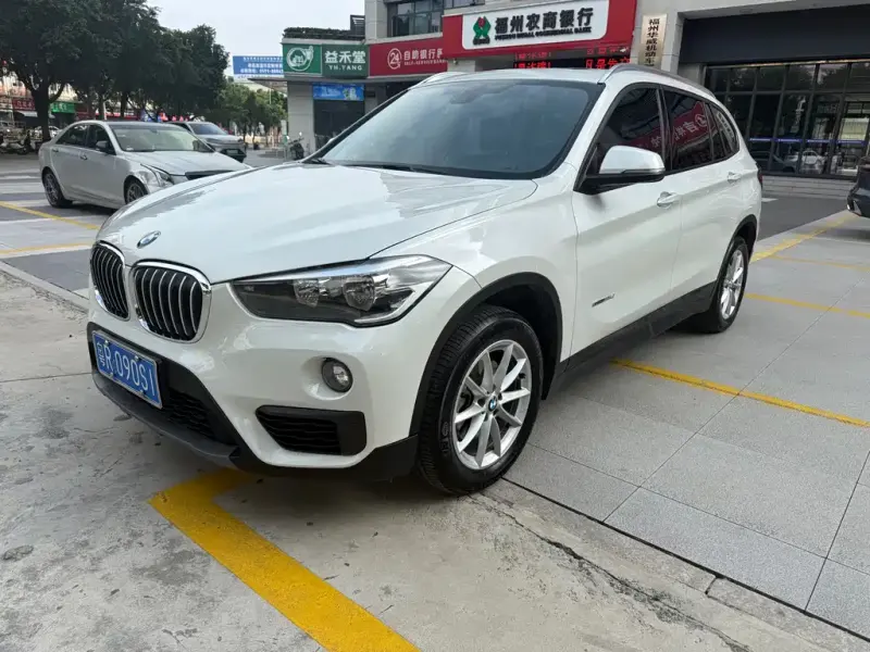 BMW X1, 2018 — фото 1