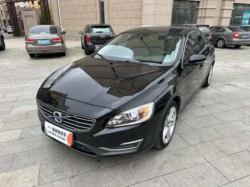 Volvo S60 S60L T5 Edition, 2014 — фото 1