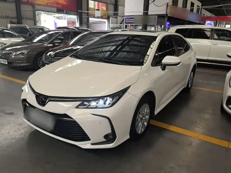 Toyota Corolla, 2019 — фото 1