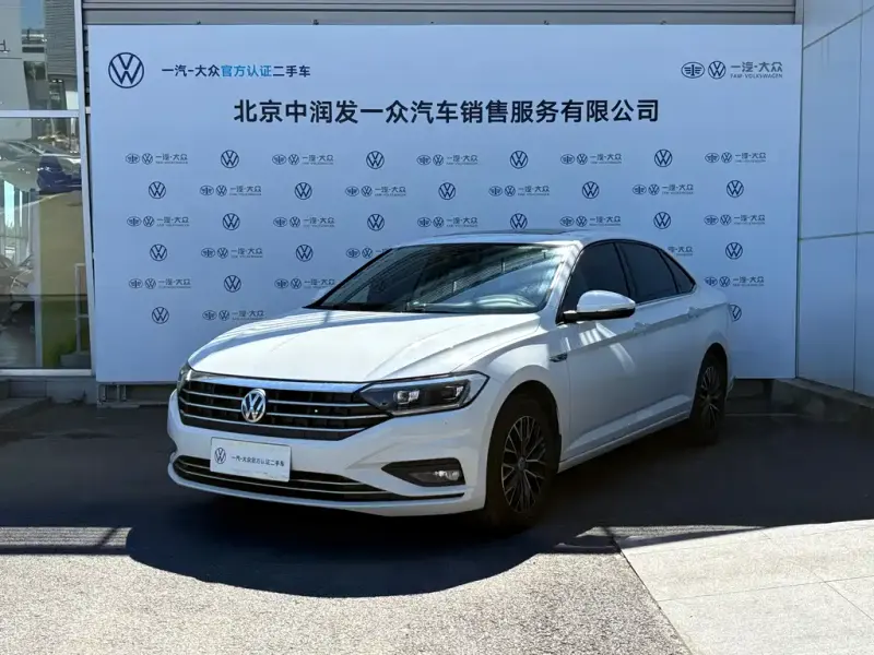 Volkswagen Sagitar, 2020