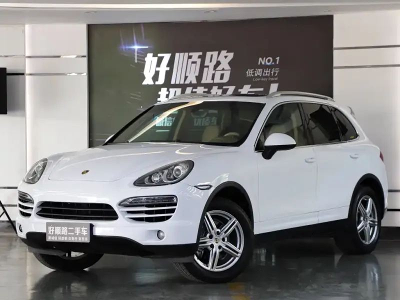 Porsche Cayenne, 2013