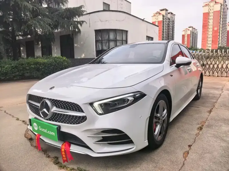 Mercedes-Benz A-Class, 2020 — фото 1
