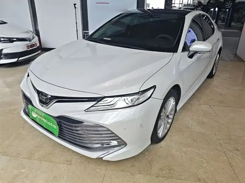 Toyota Camry, 2019