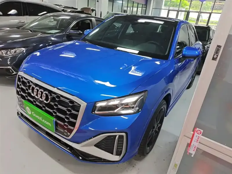 Audi Q2L, 2022