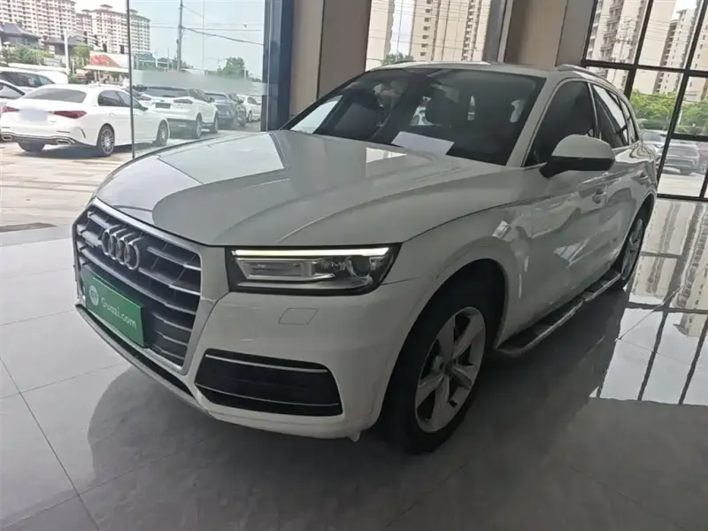 Audi Q5L, 2019