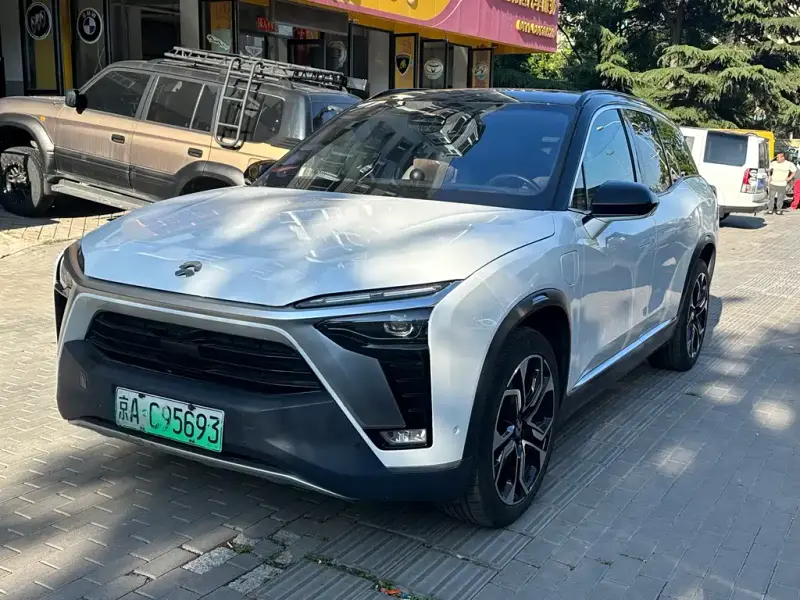 NIO ES8, 2022