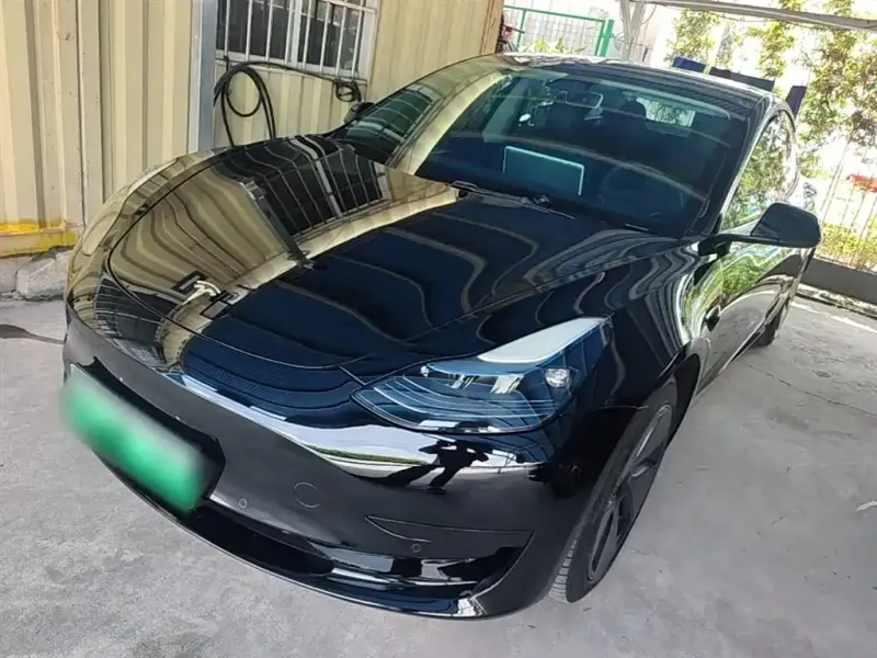 Tesla Model 3, 2022
