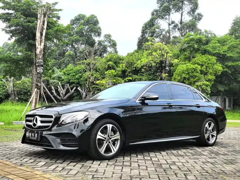 Mercedes-Benz E-Class, 2020 — фото 1