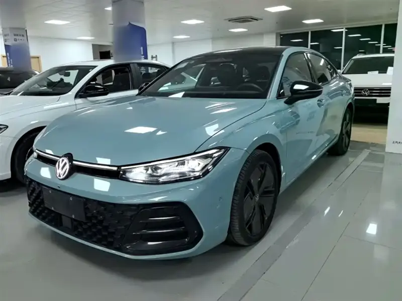 Volkswagen Passat, 2024