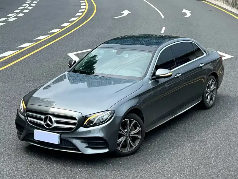 Mercedes-Benz E-Class, 2020 — фото 1