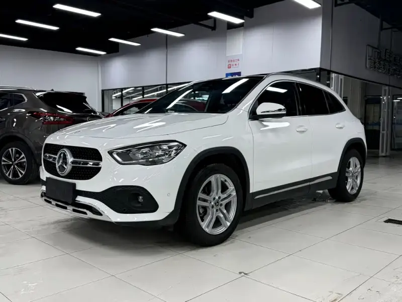 Mercedes-Benz GLA, 2022
