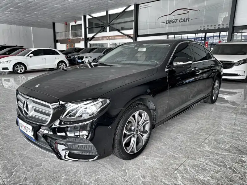 Mercedes-Benz E-Class, 2020 — фото 1