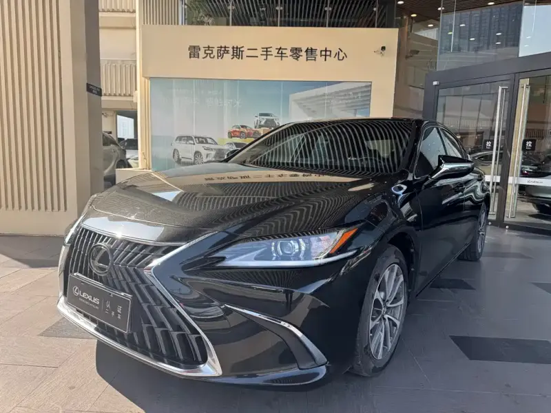 Lexus ES, 2023 — фото 1