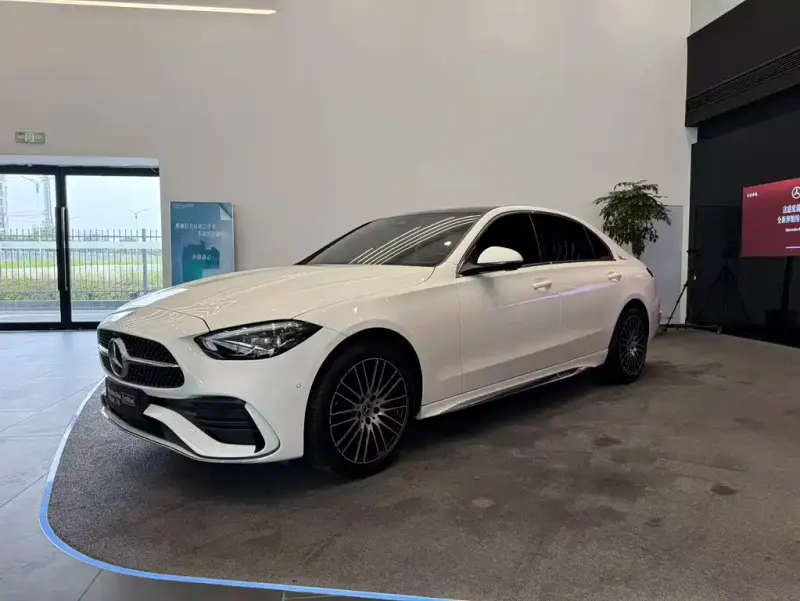 Mercedes-Benz C-Class, 2024