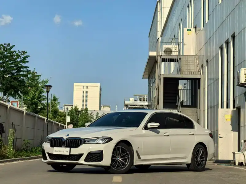 BMW 5 Series, 2023