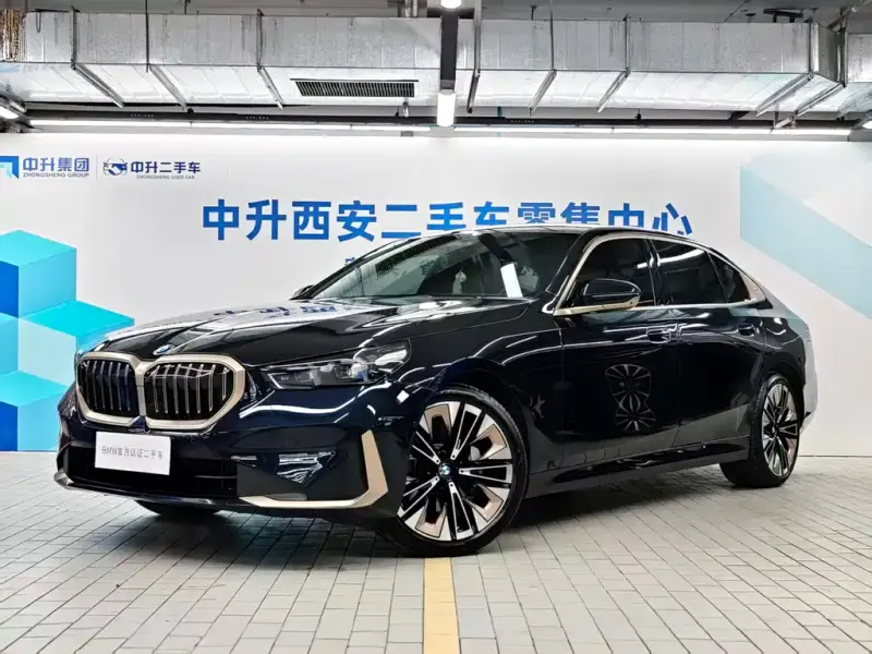 BMW 5 Series, 2025