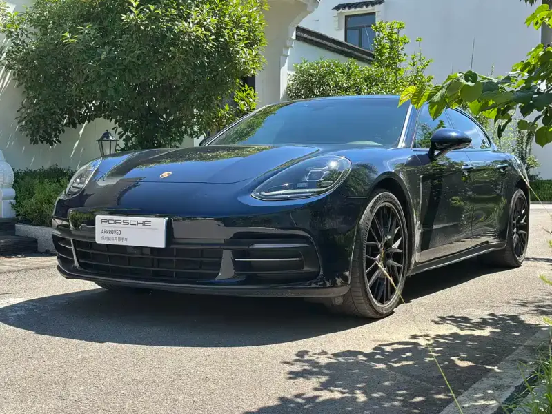 Porsche Panamera, 2018