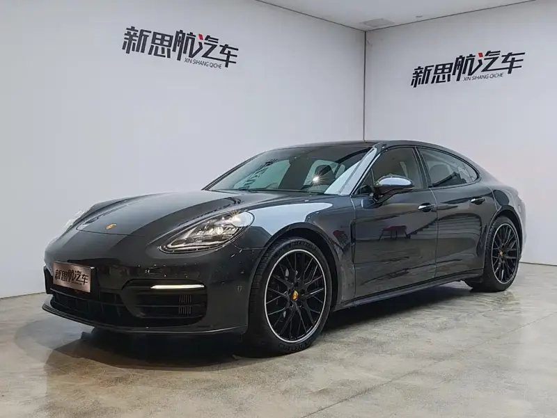 Porsche Panamera, 2023