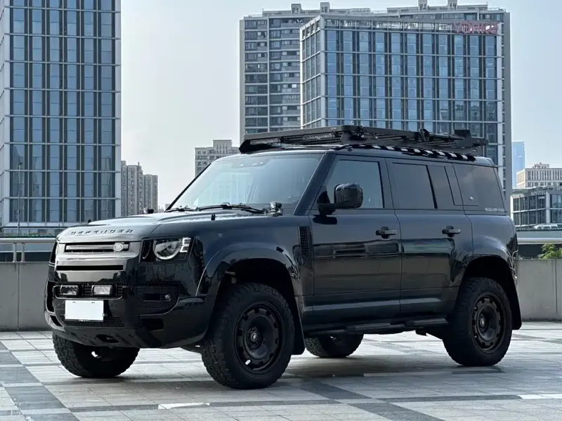Land Rover Defender, 2024