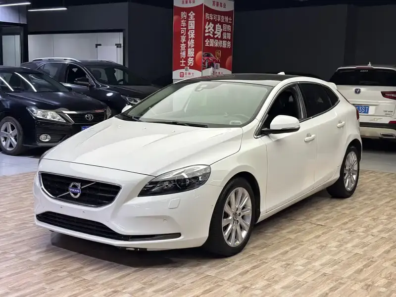 Volvo V40, 2013