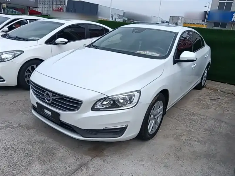 Volvo S60, 2015