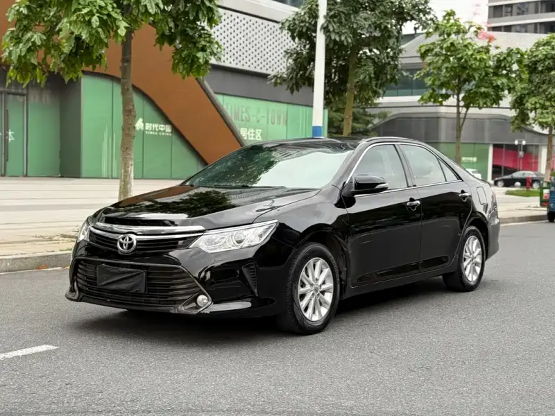 Toyota Camry, 2015 — фото 1