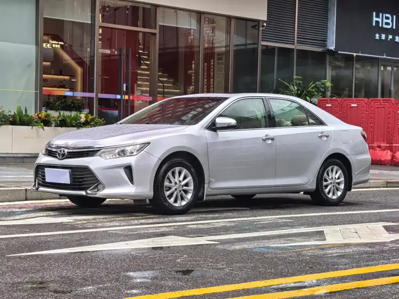 Toyota Camry, 2015 — фото 1