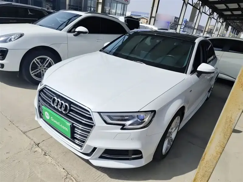 Audi A3, 2018 — фото 1