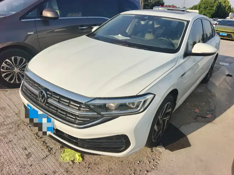 Volkswagen Sagitar, 2023