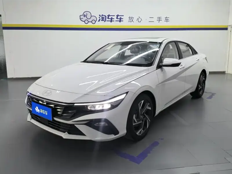 Hyundai Elantra, 2025 — фото 1