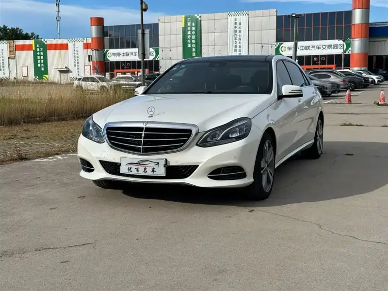 Mercedes-Benz E-Class, 2015 — фото 1