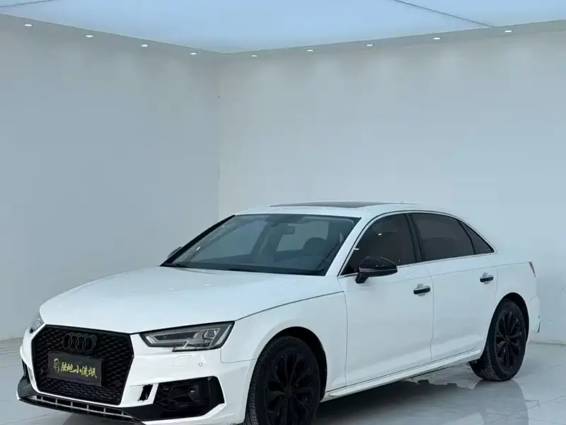 Audi A4L, 2019 — фото 1