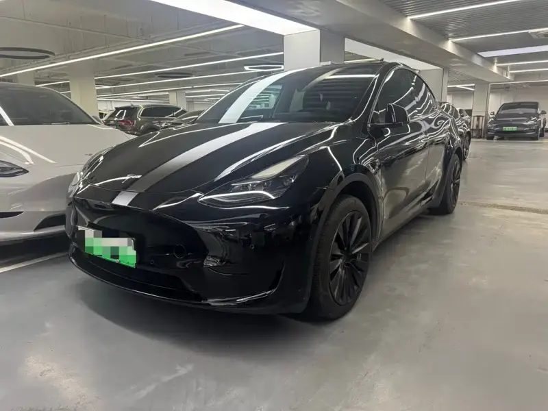 Tesla Model Y, 2023