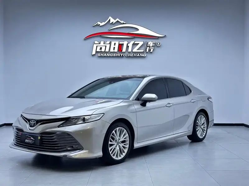 Toyota Camry, 2020