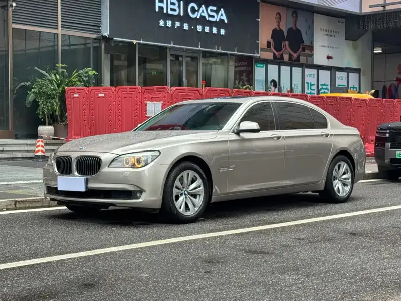 BMW 7 Series, 2011