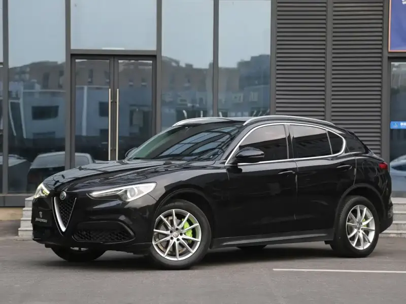 Alfa Romeo Stelvio, 2019