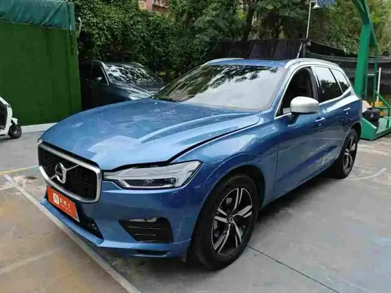 Volvo XC60, 2018 — фото 1