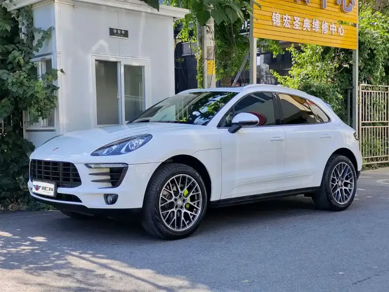 Porsche Macan, 2016