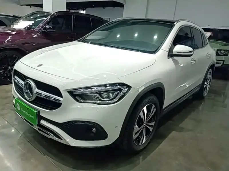 Mercedes-Benz GLA, 2021