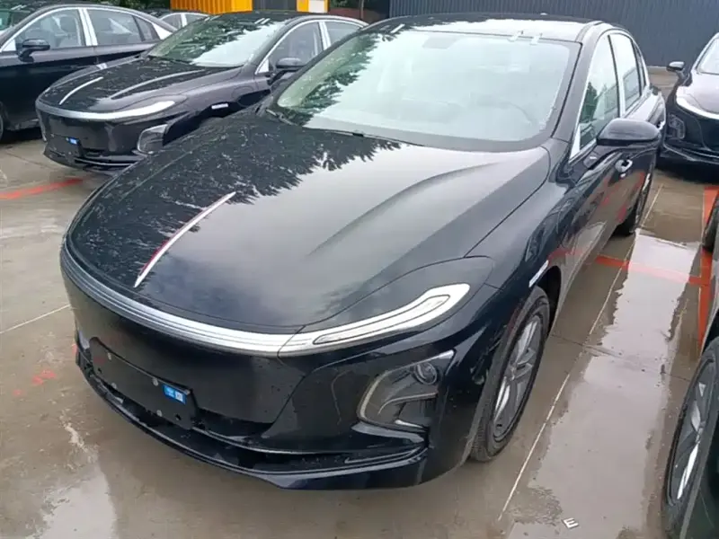 Hongqi E-QM5, 2026