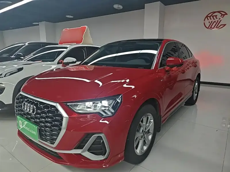 Audi Q3 Sportback, 2021
