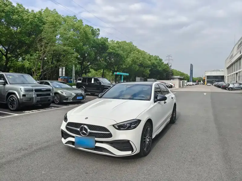 Mercedes-Benz C-Class, 2024