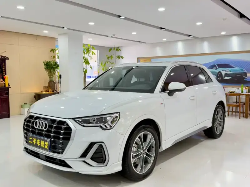 Audi Q3, 2023