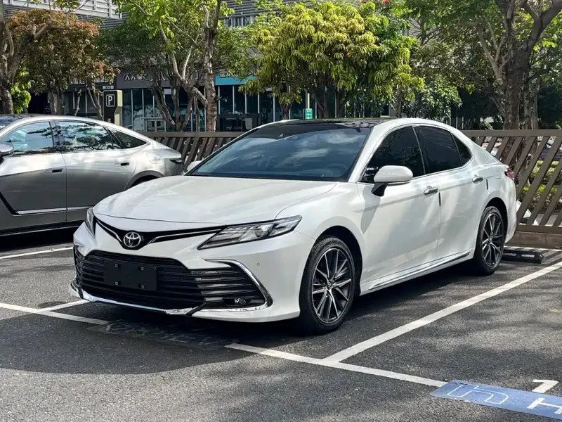 Toyota Camry, 2023